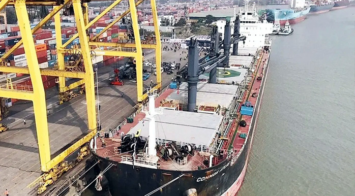 চট্টগ্রামে এলো এক লাখ টন ডিজেল ও অকটেনবাহী ৩ ট্যাংকার